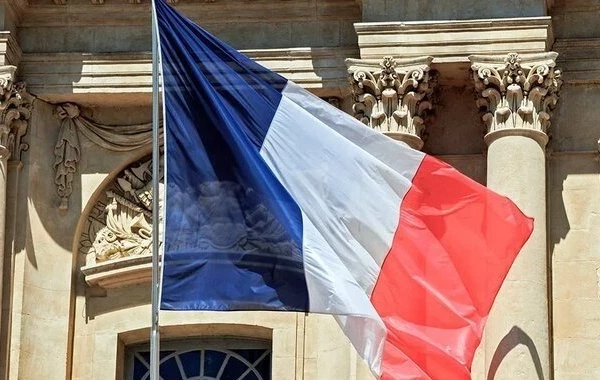 Франция осудила требования США закрыть программы инклюзивности