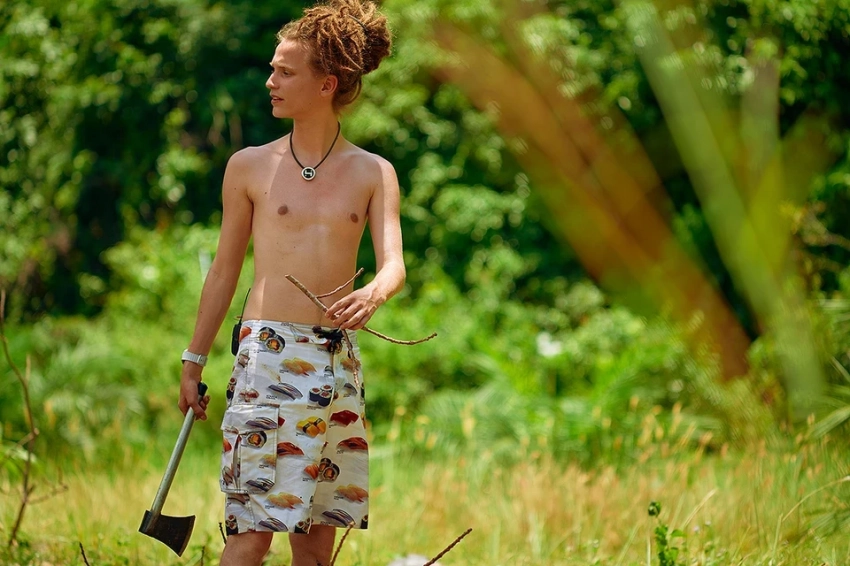 Сын Децла подражает папе на реалити-шоу в джунглях: «Будут важны бабки»