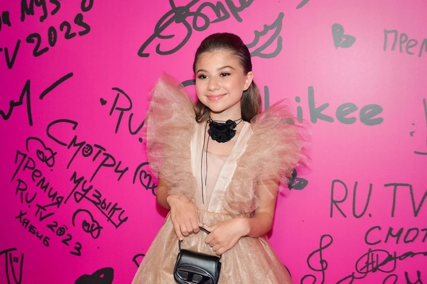 15-летняя певица Милана Хаметова попала в страшное ДТП: водитель был пьян