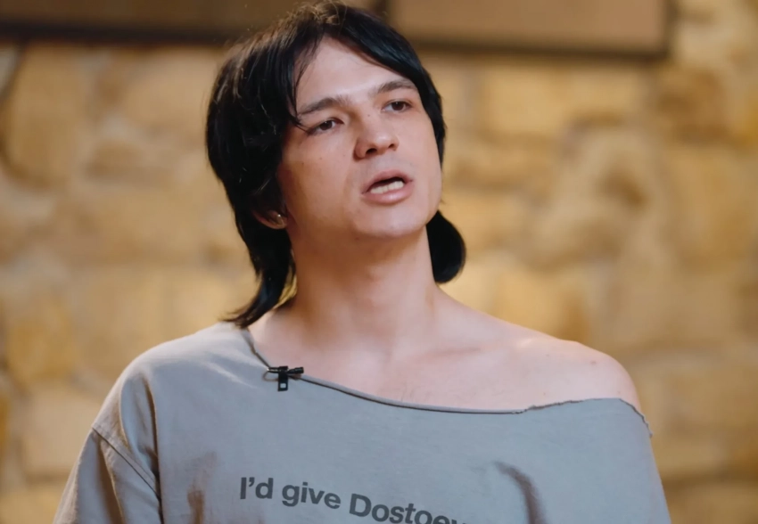 "Я сочувствую Насте Ивлеевой". Рэпер Vacio дал интервью о "голой вечеринке" и своих проблемах после неё