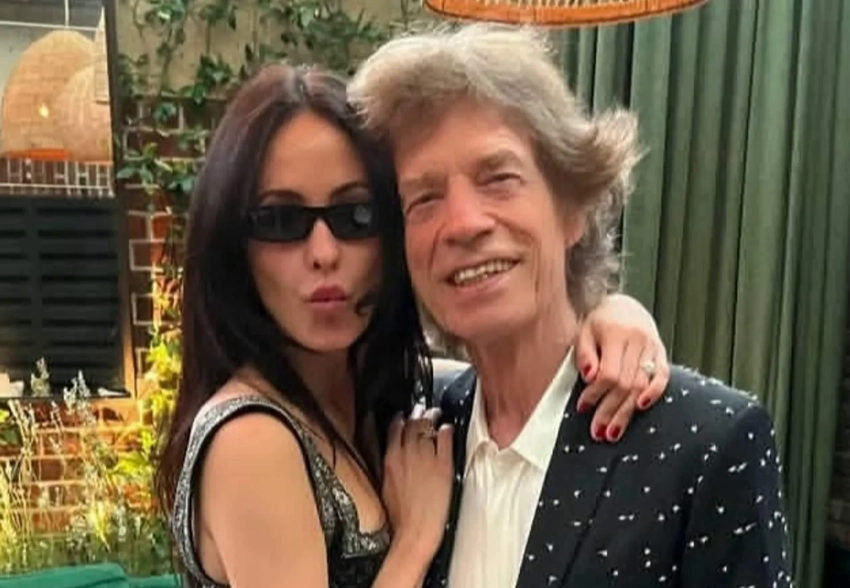 Мик Джаггер отметил 82-й день рождения вместе с 38-летней невестой и их сыном